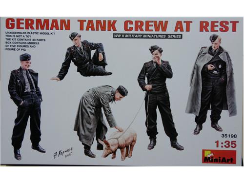 German Tank crew at rest - art. 35198 - MiniAer 1/35
