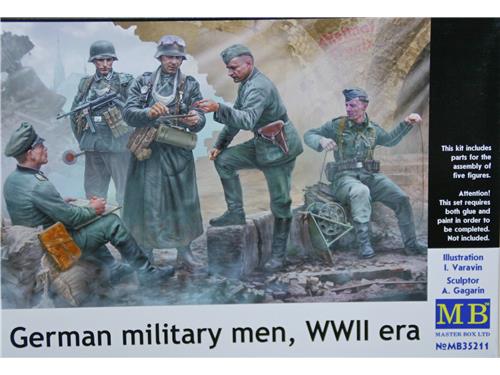 German military men, WWII era - art. MB35211 - MB 1/35